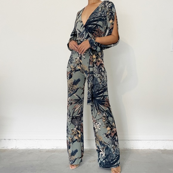 Sage navy pink floral jumpsuit - Picture 2 of 5